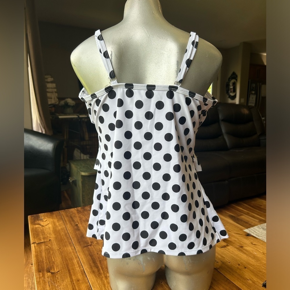 NWOT Swim Top - Picture 3 of 5